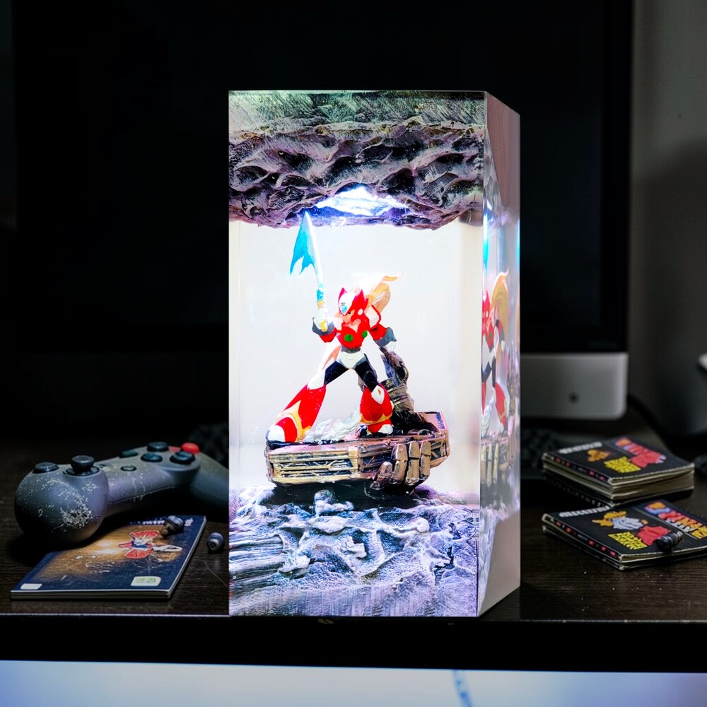 Mega Man Zero resin lamp