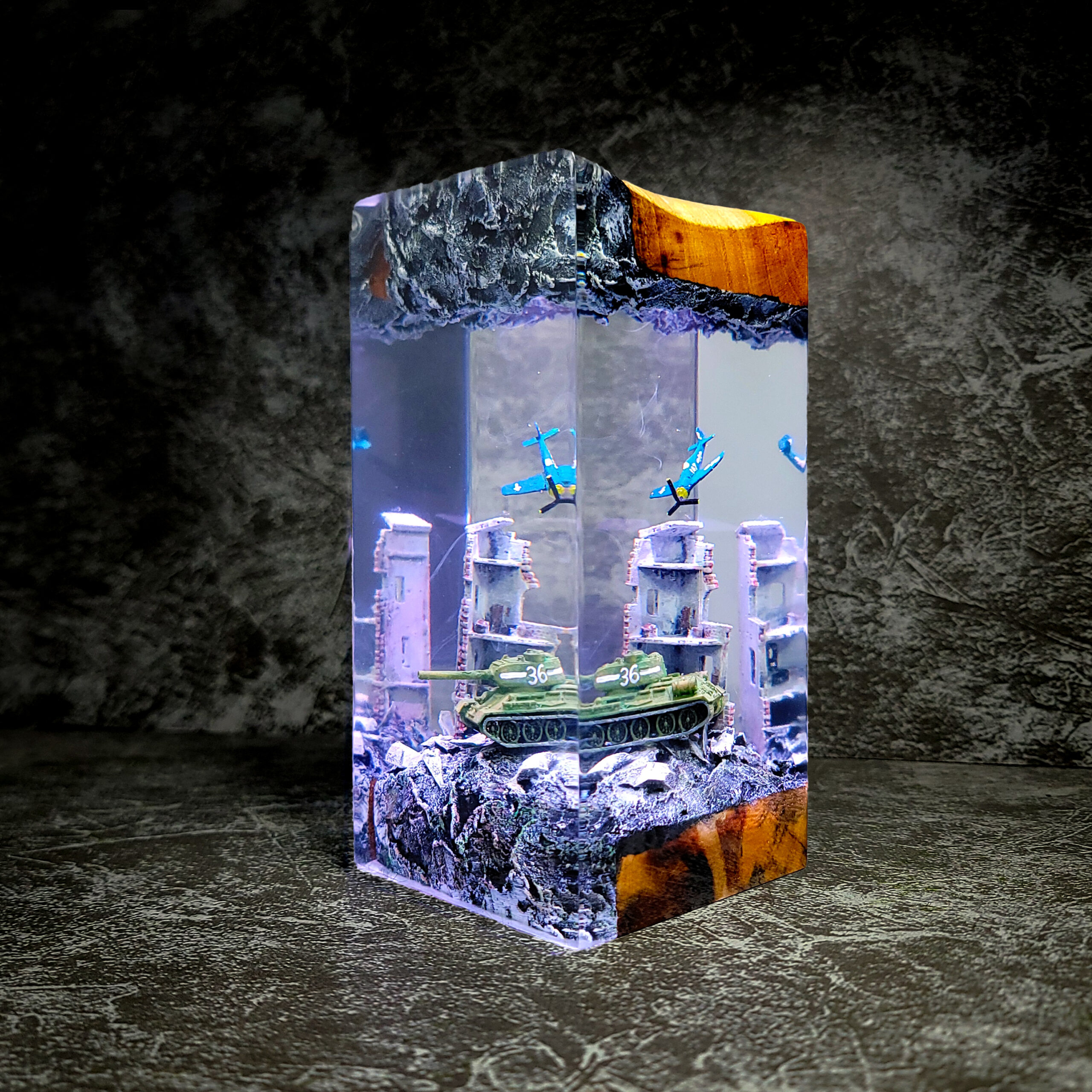 battlefield resin lamp