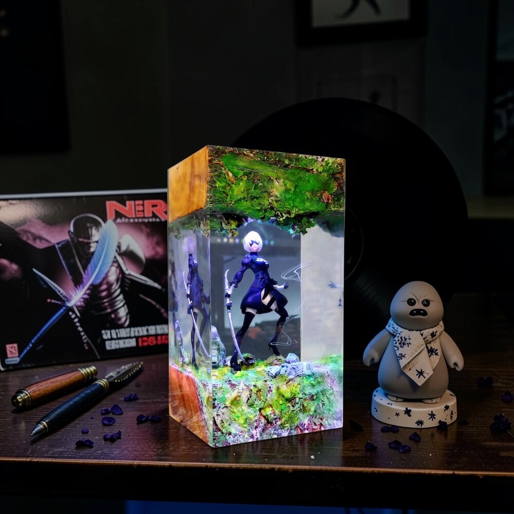 nier: automata 2B table lamp