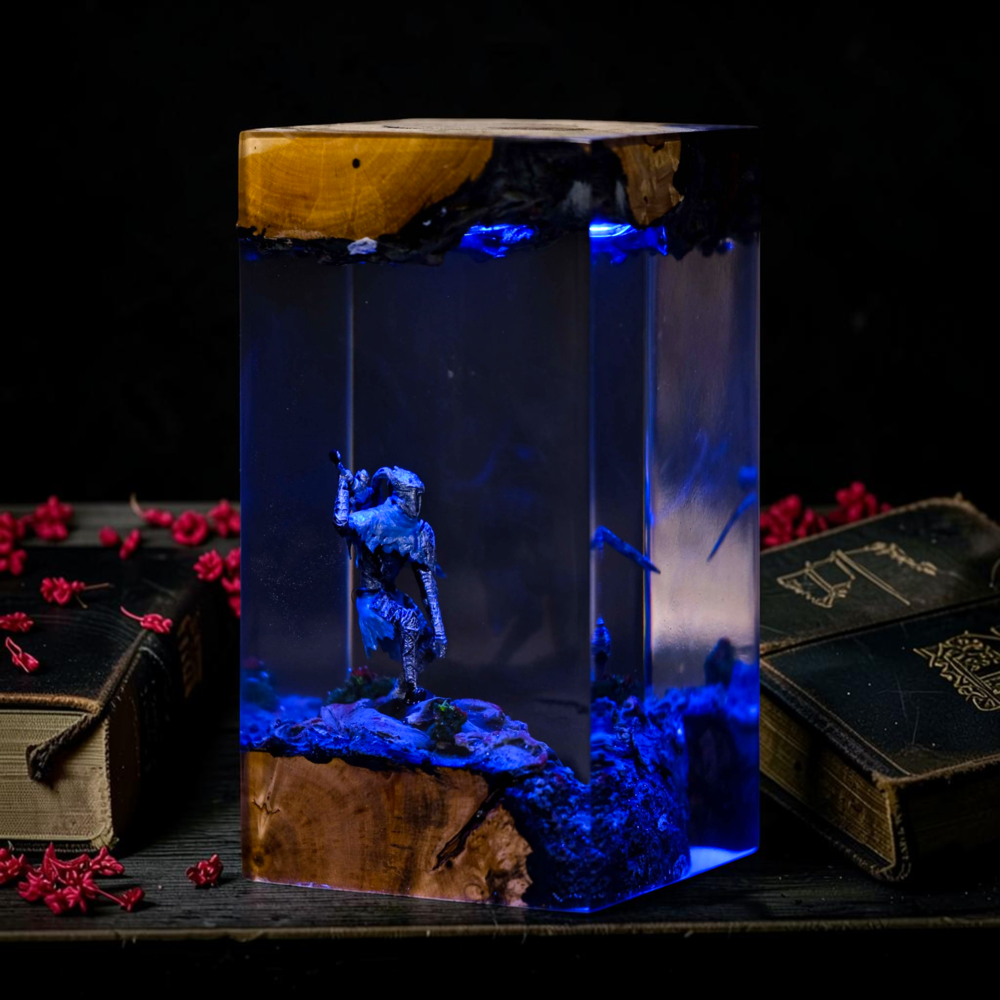 the tarnished lamp decor