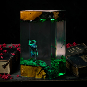 the tarnished resin lamp decor