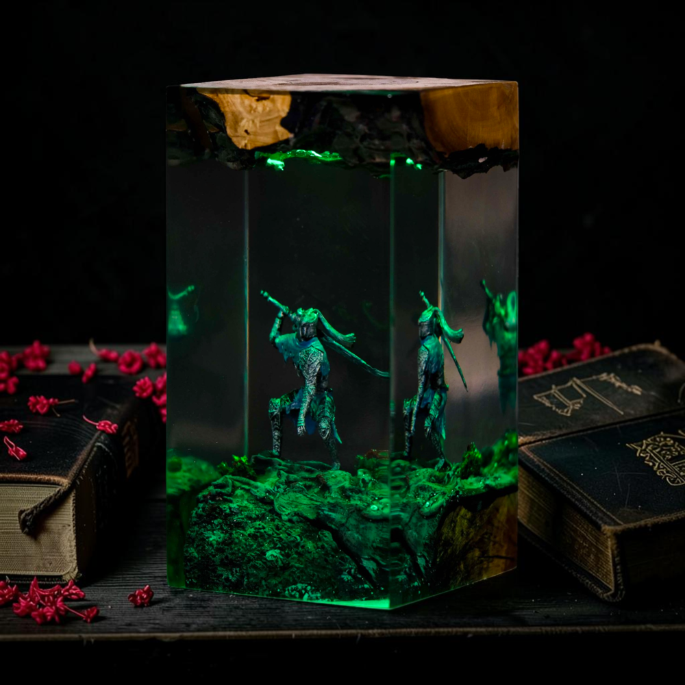 Handcrafted The Tarnished Lamp: Resin Decor - Image 8