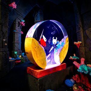 circle hollow knight table lamp