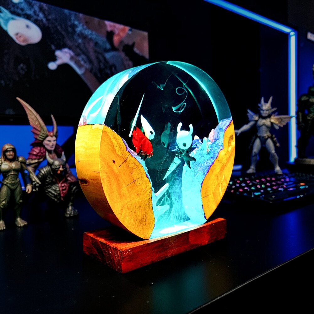 circle hollow knight resin lamp