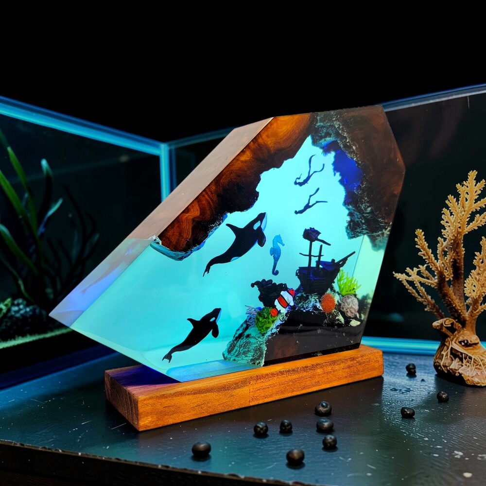 ocean whale table lamp