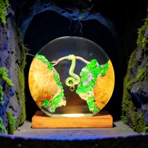 snake expoxy lamp