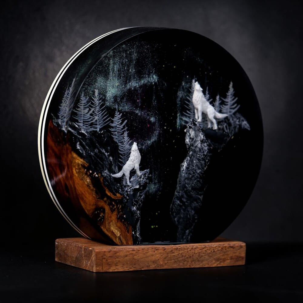 wolf lamp black
