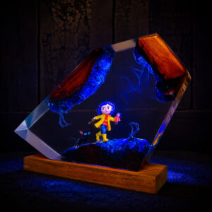 Coraline table lamp