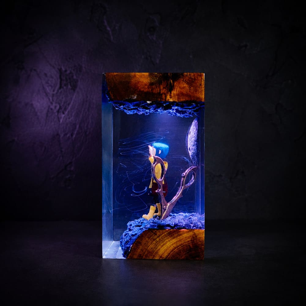 handmade coraline night light (side view)